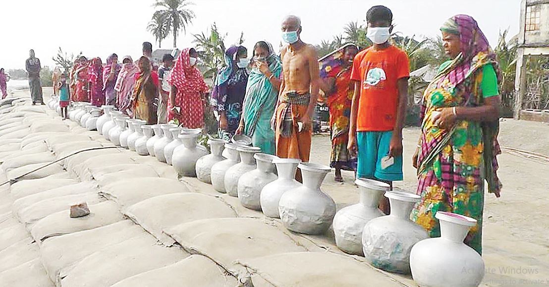 খাবার পানির সংকট দেখা দিয়েছে সাতক্ষীরায়